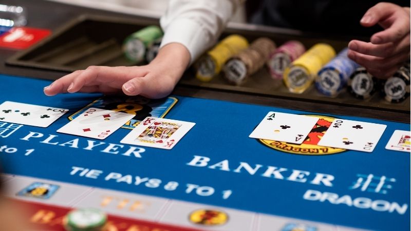 Cách chơi Baccarat 8DAY cho người mới